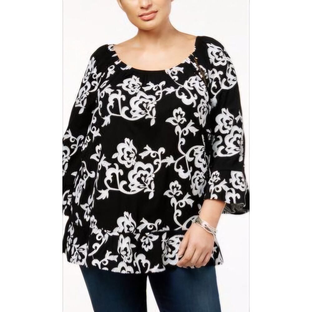 INC INTERNACIONAL CONECPTS MUJER TALLA 3X NEGRA CON FLORES BORDADAS